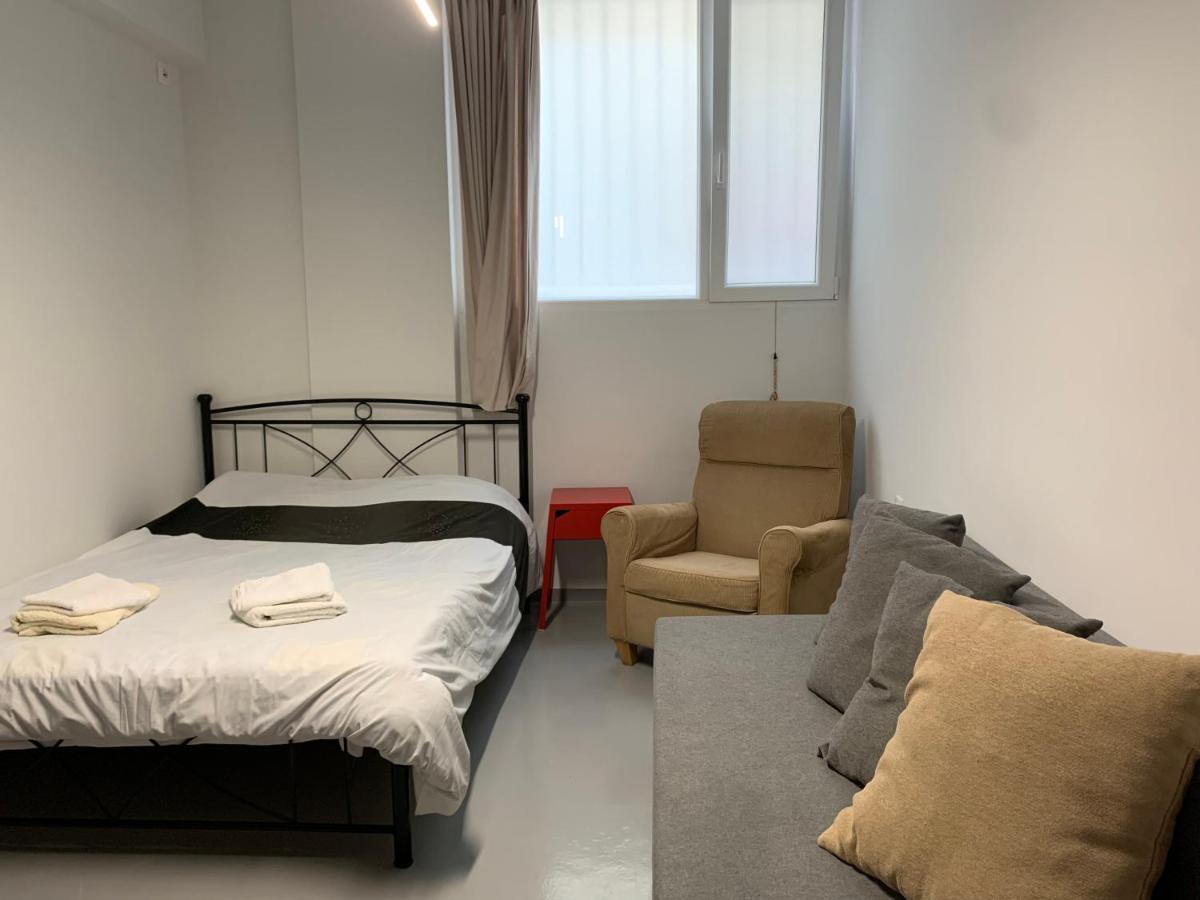 Holodek Apartments Goudi semi-basement Athene Buitenkant foto
