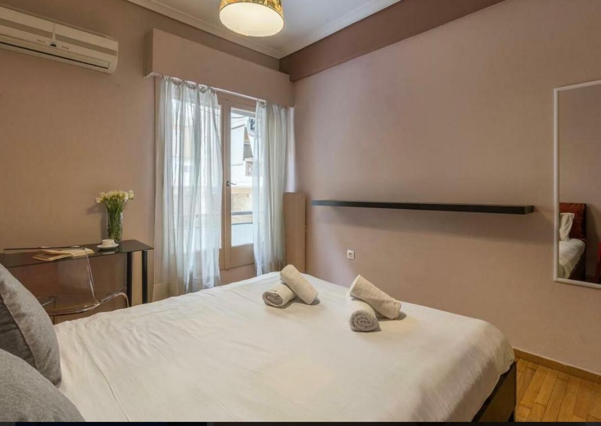 Holodek Apartments Goudi semi-basement Athene Buitenkant foto